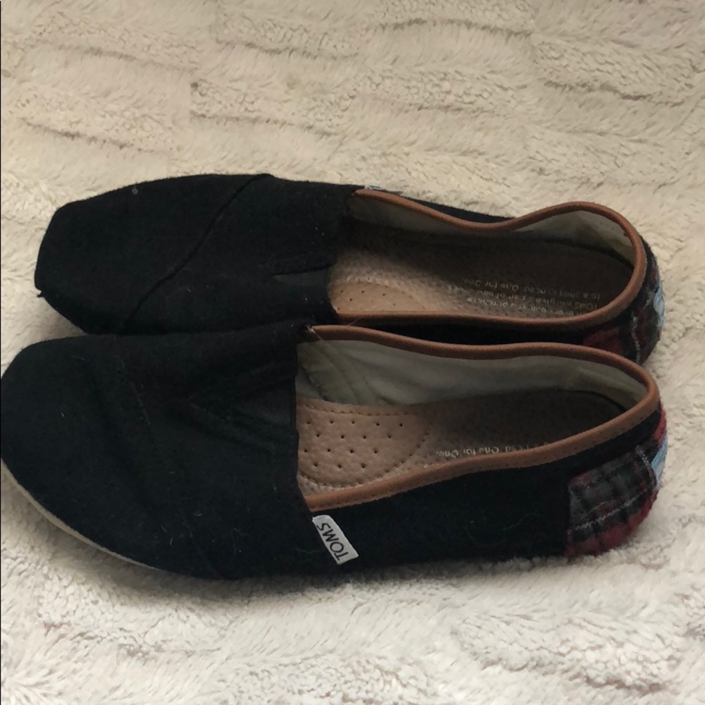 TOMS slip one black